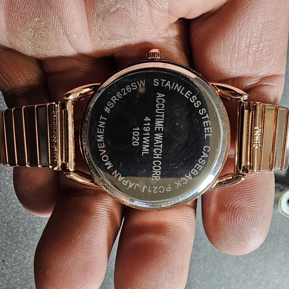 Accutime Ladies Quartz Fashion Watch Rose Gold Tone MOP Roman Dial Working - Picture 8 of 10